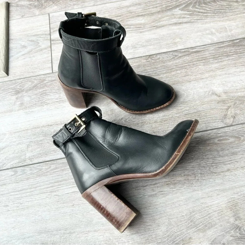 KG KURT GEIGER Sebastian Black Leather Buckle Ankle Boots Made in Spain